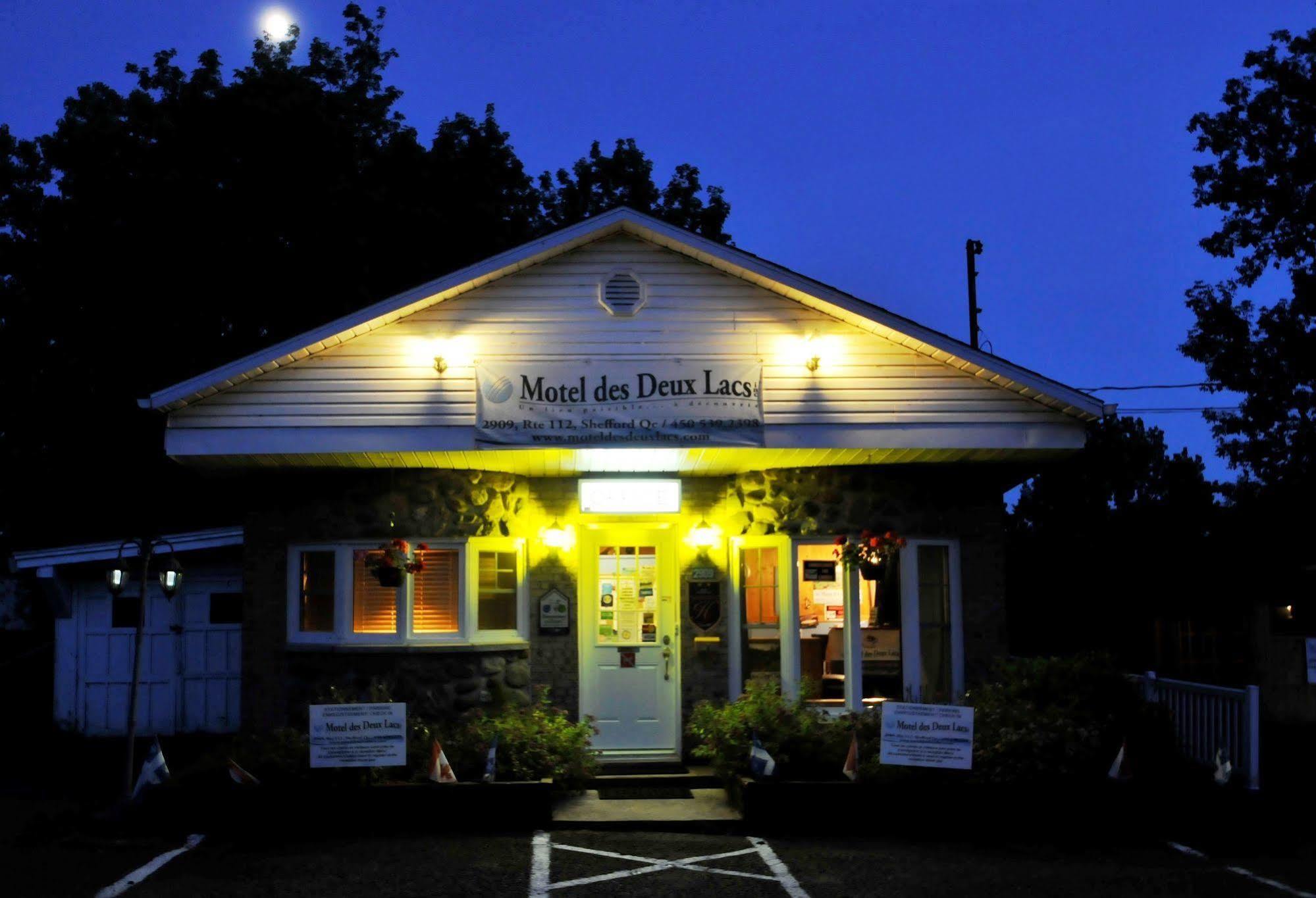 Motel Des Deux Lacs Waterloo Eksteriør billede
